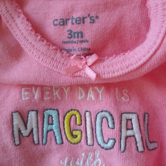 Onesies baby girl size 0-3 months - Picture 2 of 4